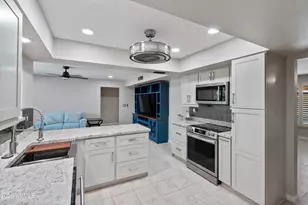 13226 W Pomegranate Dr, Sun City West, AZ 85375 - Photo 8
