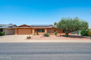 13226 W Pomegranate Dr, Sun City West, AZ 85375 - Photo 2