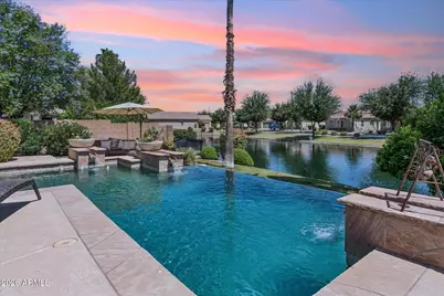 837 E Torrey Pines Place, Chandler, AZ 85249 - Photo 2