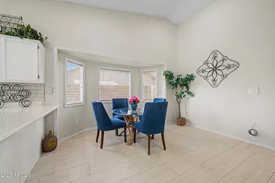 11222 N 77th Avenue, Peoria, AZ 85345 - Photo 8
