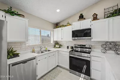 11222 N 77th Avenue, Peoria, AZ 85345 - Photo 12