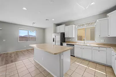 10555 W Crown King Road, Tolleson, AZ 85353 - Photo 14
