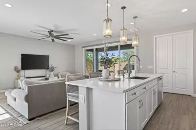 2004 E Park View Lane, Phoenix, AZ 85024 - Photo 8