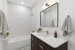 4020 N 32nd Way, Phoenix, AZ 85018 - Photo 16