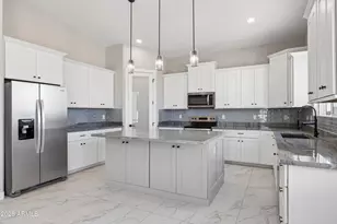 37761 W Montecito Ave, Tonopah, AZ 85354 - Photo 4