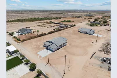 37761 W Montecito Avenue, Tonopah, AZ 85354 - Photo 48