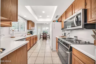 9701 W Oraibi Dr, Peoria, AZ 85382 - Photo 14
