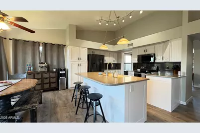 902 N Saint Elena Street, Gilbert, AZ 85234 - Photo 10
