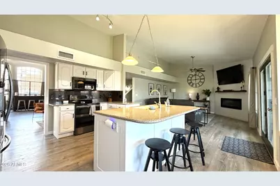 902 N Saint Elena Street, Gilbert, AZ 85234 - Photo 8