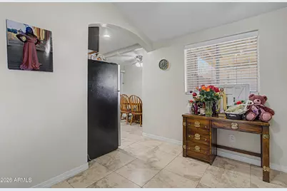 7319 N 54th Avenue, Glendale, AZ 85301 - Photo 14