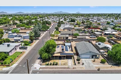 7319 N 54th Avenue, Glendale, AZ 85301 - Photo 2