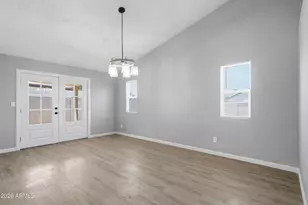 3414 N 69th Dr, Phoenix, AZ 85033 - Photo 12
