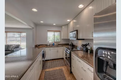 6908 E Edgemont Avenue, Scottsdale, AZ 85257 - Photo 6