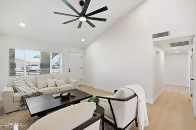 907 W Straford Drive, Chandler, AZ 85225 - Photo 4