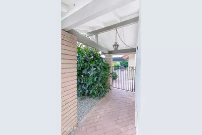 5217 E Tunder Circle, Phoenix, AZ 85044 - Photo 16