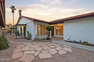 4333 E Monte Way, Phoenix, AZ 85044 - Photo 8