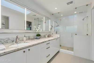 3160 E Stella Lane, Phoenix, AZ 85016 - Photo 12