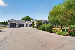 2677 E Queen Creek Rd, Gilbert, AZ 85297 - Photo 10