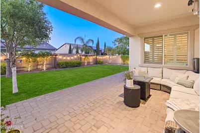 9186 W Louise Drive, Peoria, AZ 85383 - Photo 18