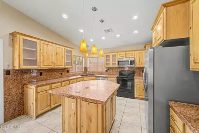 24419 N 39th Lane, Glendale, AZ 85310 - Photo 12