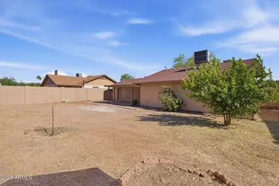 1468 W Montoya Lane, Phoenix, AZ 85027 - Photo 28