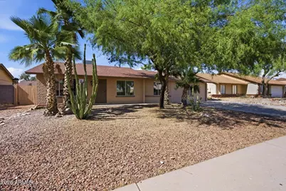 1468 W Montoya Lane, Phoenix, AZ 85027 - Photo 2