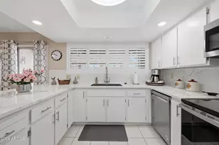 10414 E Silvertree Dr, Sun Lakes, AZ 85248 - Photo 4