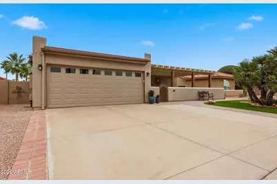 10414 E Silvertree Drive, Sun Lakes, AZ 85248 - Photo 2