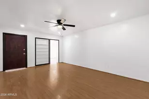 7824 W Mitchell Dr, Phoenix, AZ 85033 - Photo 4