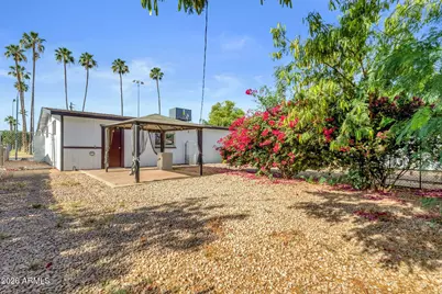 7824 W Mitchell Drive, Phoenix, AZ 85033 - Photo 18