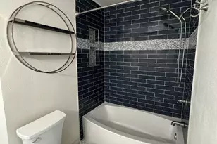 5525 E Thomas Rd, Phoenix, AZ 85018 - Photo 8