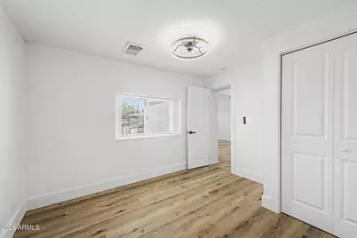 2912 E Monroe Street E, Phoenix, AZ 85034 - Photo 10