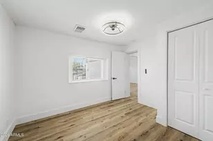 2912 E Monroe Street E, Phoenix, AZ 85034 - Photo 10