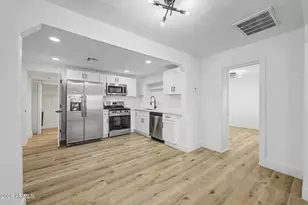 2912 E Monroe Street E, Phoenix, AZ 85034 - Photo 6