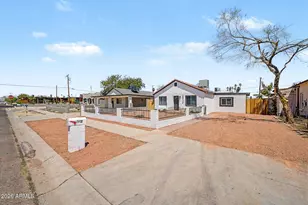 2912 E Monroe Street E, Phoenix, AZ 85034 - Photo 2