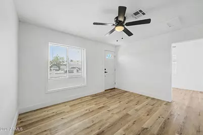 2912 E Monroe Street E, Phoenix, AZ 85034 - Photo 4