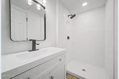 2912 E Monroe Street E, Phoenix, AZ 85034 - Photo 12