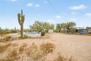 1065 W Whiteley St, Apache Junction, AZ 85120 - Photo 2