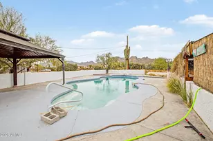 1065 W Whiteley St, Apache Junction, AZ 85120 - Photo 60