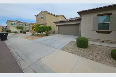 10826 W Polk Street, Avondale, AZ 85323 - Photo 2