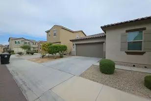 10826 W Polk St, Avondale, AZ 85323 - Photo 2