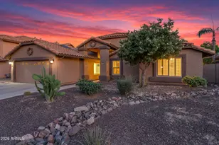 3433 E Cedarwood Ln, Phoenix, AZ 85048 - Photo 2