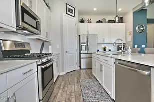 24226 S 216th Pl, Queen Creek, AZ 85142 - Photo 12