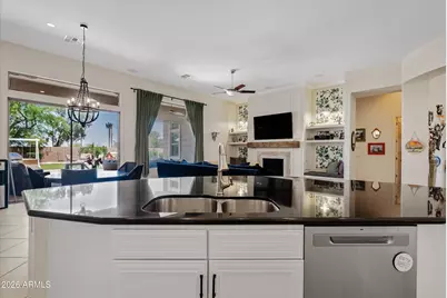 6422 S Crestview Court, Gilbert, AZ 85298 - Photo 10