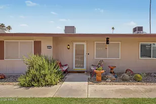10853 W Santa Fe Dr, Sun City, AZ 85351 - Photo 12