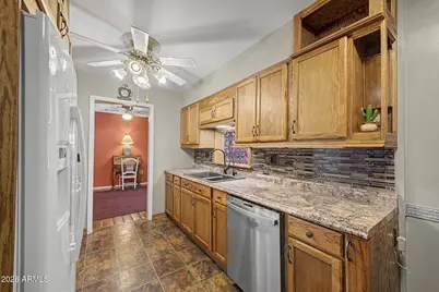 10853 W Santa Fe Drive, Sun City, AZ 85351 - Photo 16