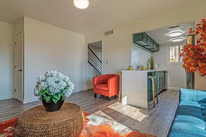 7126 N 19th Avenue #Unit 180, Phoenix, AZ 85021 - Photo 2
