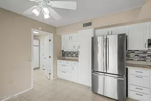 17911 N Hyacinth Dr, Sun City West, AZ 85375 - Photo 10