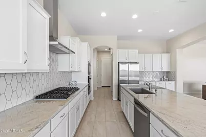 18886 N 270th Drive, Buckeye, AZ 85396 - Photo 14