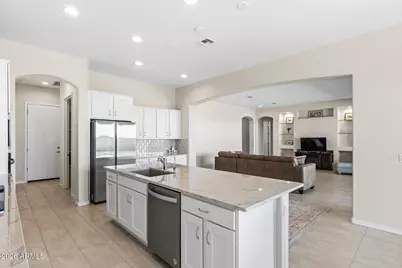 18886 N 270th Drive, Buckeye, AZ 85396 - Photo 14